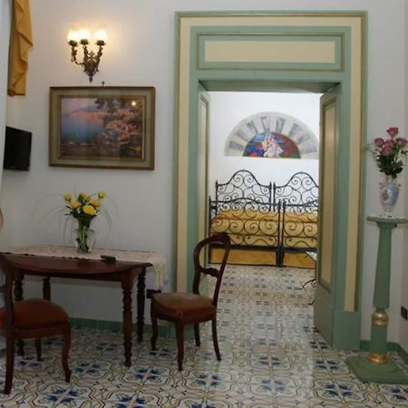Old Taverna Sorrentina Екстер'єр фото